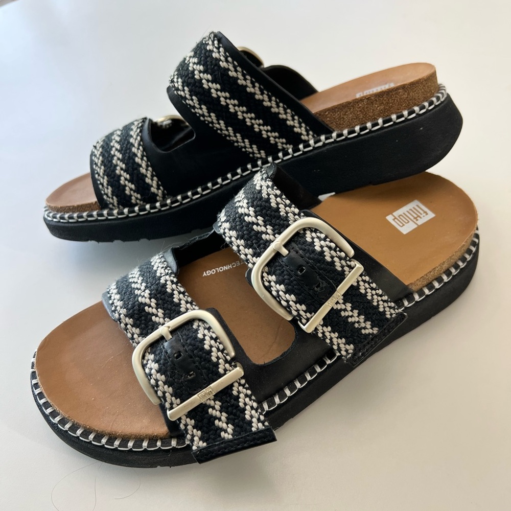 Fitflop Black and White Slide Sandals with Buckle Accents. Gen Ff. Size 8 womens